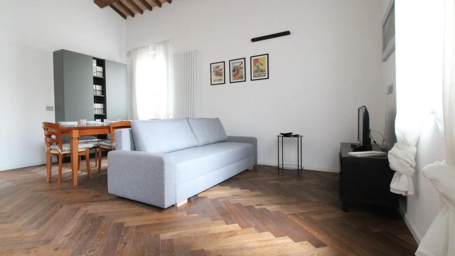 The View Apartment Siena 0*,