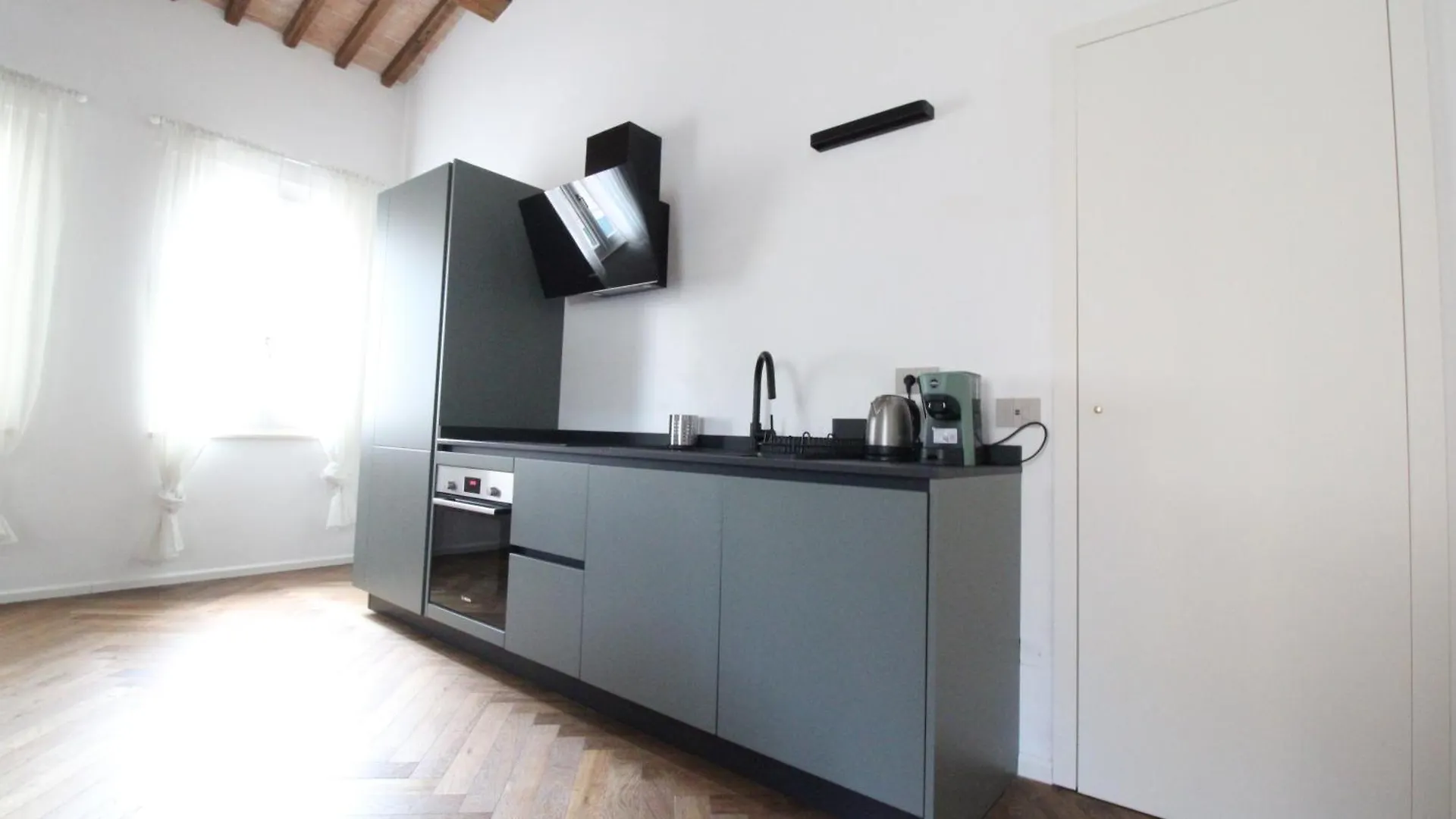 The View Apartment Siena 0*,